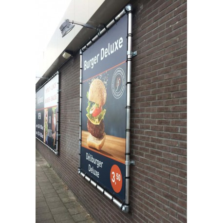 Aan de muur bevestigd aluminium spanframe voor reclamebanners (Klemp) Aan de muur bevestigd aluminium spanframe voor reclamebanners (Klemp)