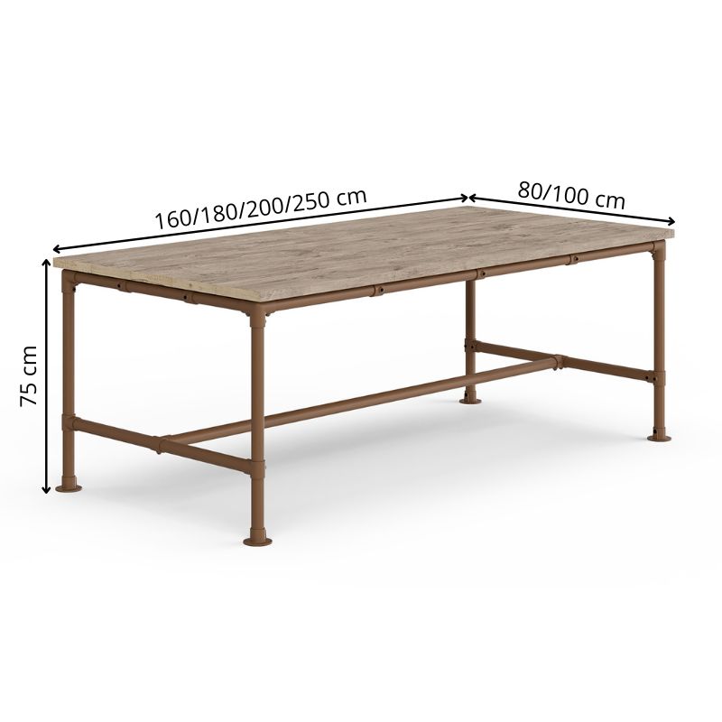 Tables de jardin de différentes tailles